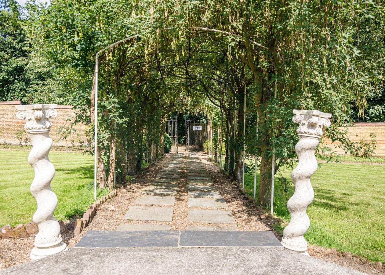 Rowhill Grange Hotel & Utopia Spa Dartford Dış mekan fotoğraf